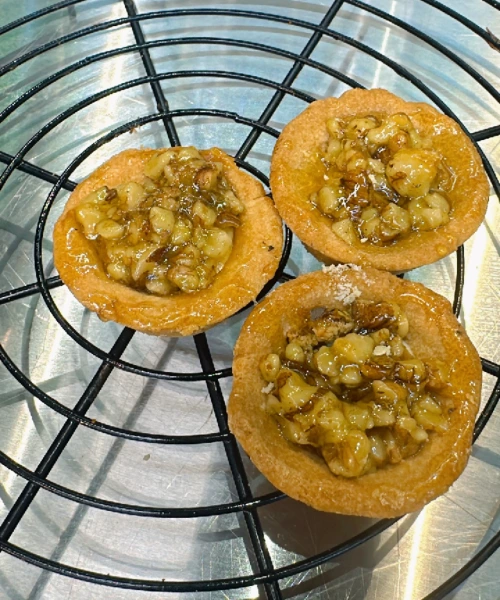 شیرینی تارت گردویی