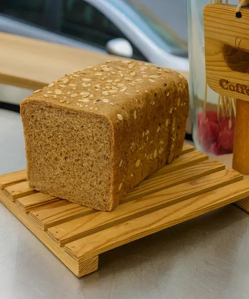 نان تست جو خمیر ترش